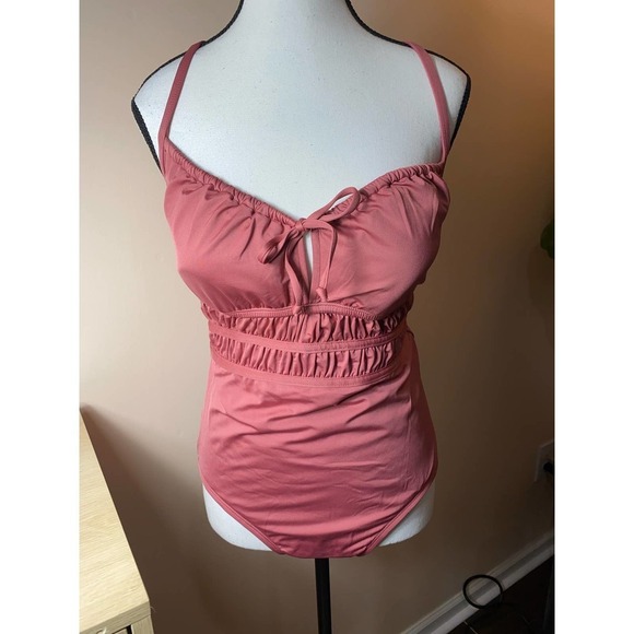 Kona Sol One Piece Bathing Suit NWT HOST PICK - Picture 3 of 11